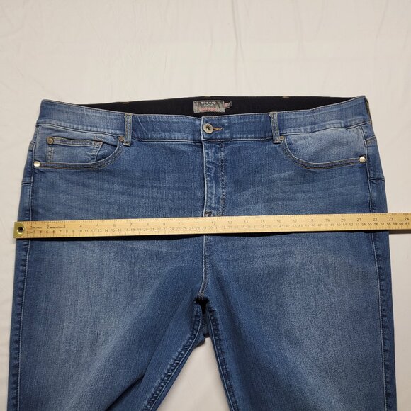 Torrid Jeans Womens 24R Plus Bombshell Skinny Premium Stretch Tummy Panel 44X27 - Picture 11 of 16